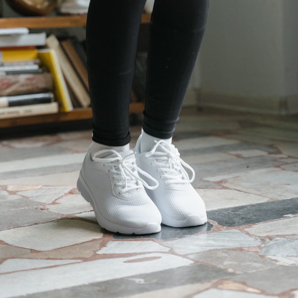 “Women’s sneakers – trendy, supportive shoes for everyday comfort – Hot Deal Warehouse footwear”
