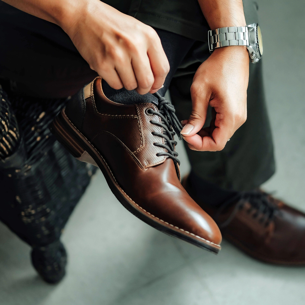 “Men’s dress shoes – classic and modern footwear for work or formal events – Hot Deal Warehouse”