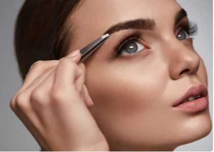 Eyebrow & Lash Tools