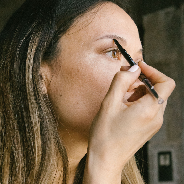“Eyebrow pencils – easy-to-use, long-lasting formulas for defined brows – Hot Deal Warehouse”