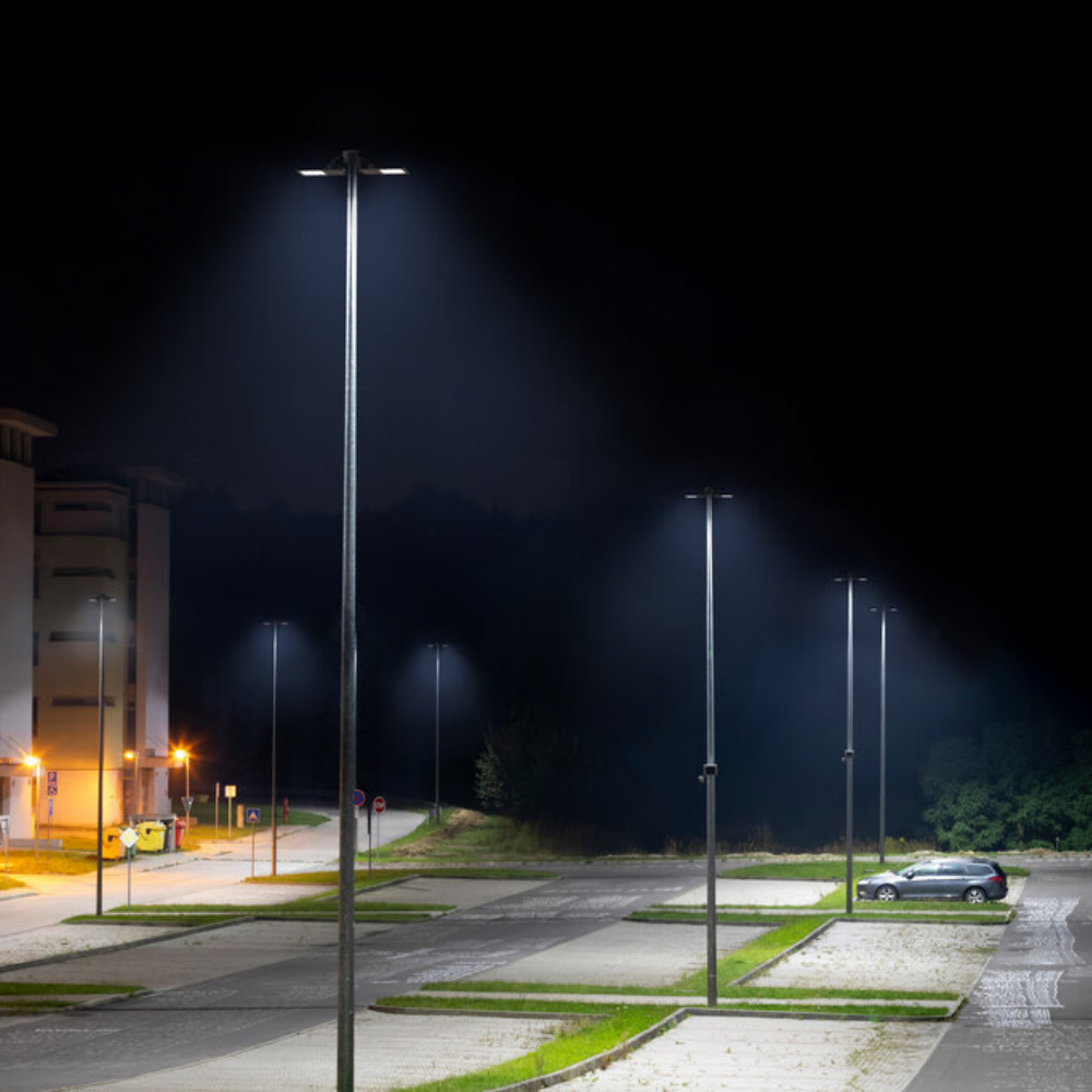“Floodlights and spotlights – powerful, outdoor and security lighting – Hot Deal Warehouse home lighting”
