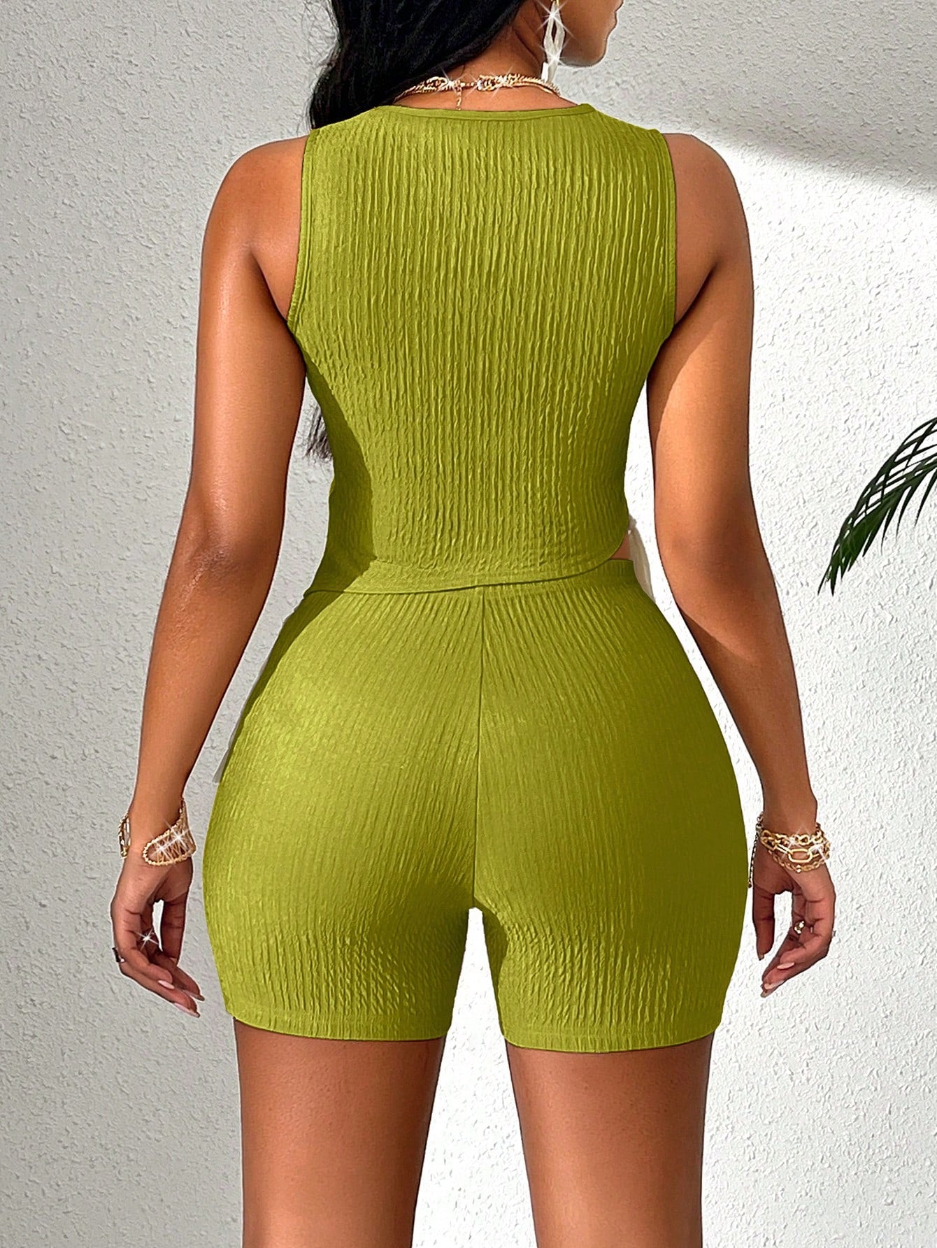 “Ariel Shorts Suit – women’s stylish two-piece set with tailored shorts and matching top, perfect for casual or dressed-up looks – Hot Deal Warehouse fashion”

