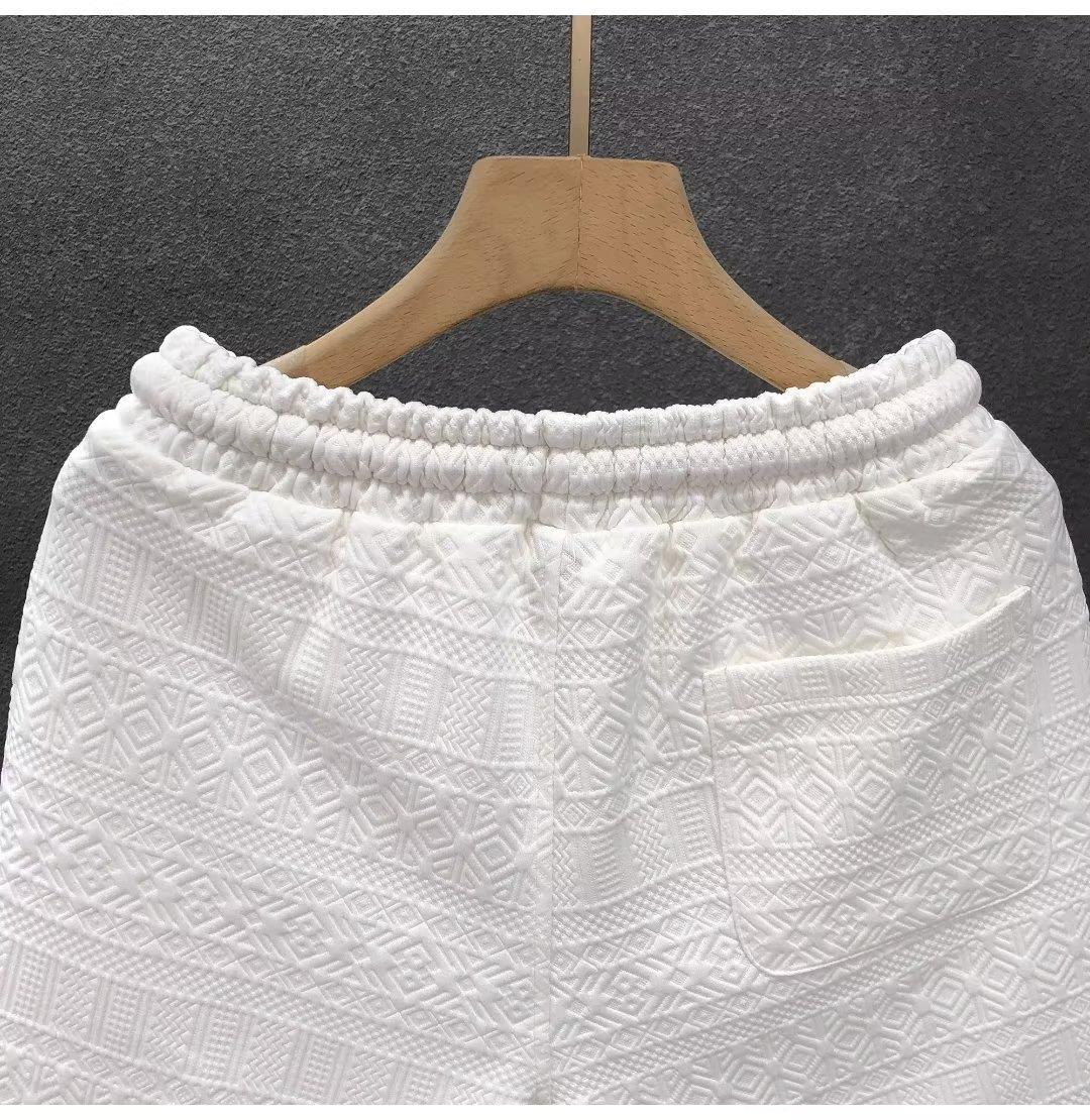 Men's High-grade Pattern Casual Shorts with a stylish patterned design and comfortable fit for everyday wear.