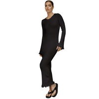 Fashion slim long-sleeved ruffled long dress, backless sexy hip-wrapped knitted maxi dress for women, perfect for parties and beach events.

