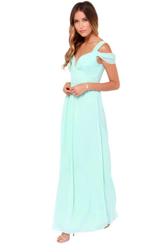 Elegant Greek-style pleated dress – floor-length, timeless design, perfect for weddings and formal occasions.

