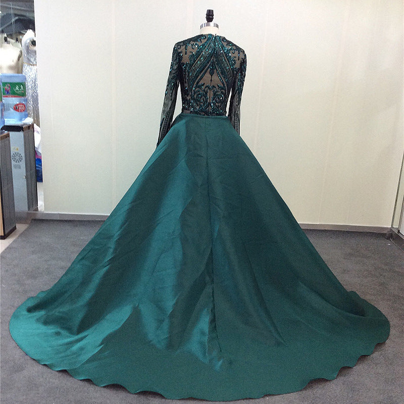 Elegant slim-fit evening dress with a luxurious fabric and refined design, ideal for formal events, galas, and red carpet moments.

Elegant slim-fit evening dress with a luxurious fabric and refined design, ideal for formal events, galas, and red carpet moments.

