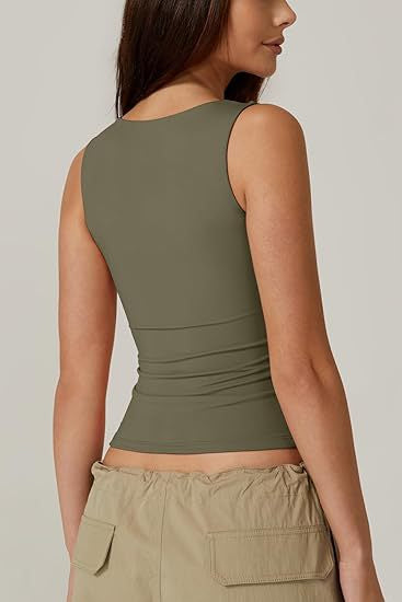 Women's summer square-neck tank vest, slim fit sleeveless top, breathable solid-color fashion vest.








