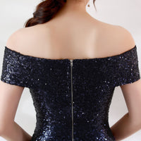 Elegant slimming long dress for birthday parties and event hosting, featuring a figure-hugging design and a graceful silhouette.

