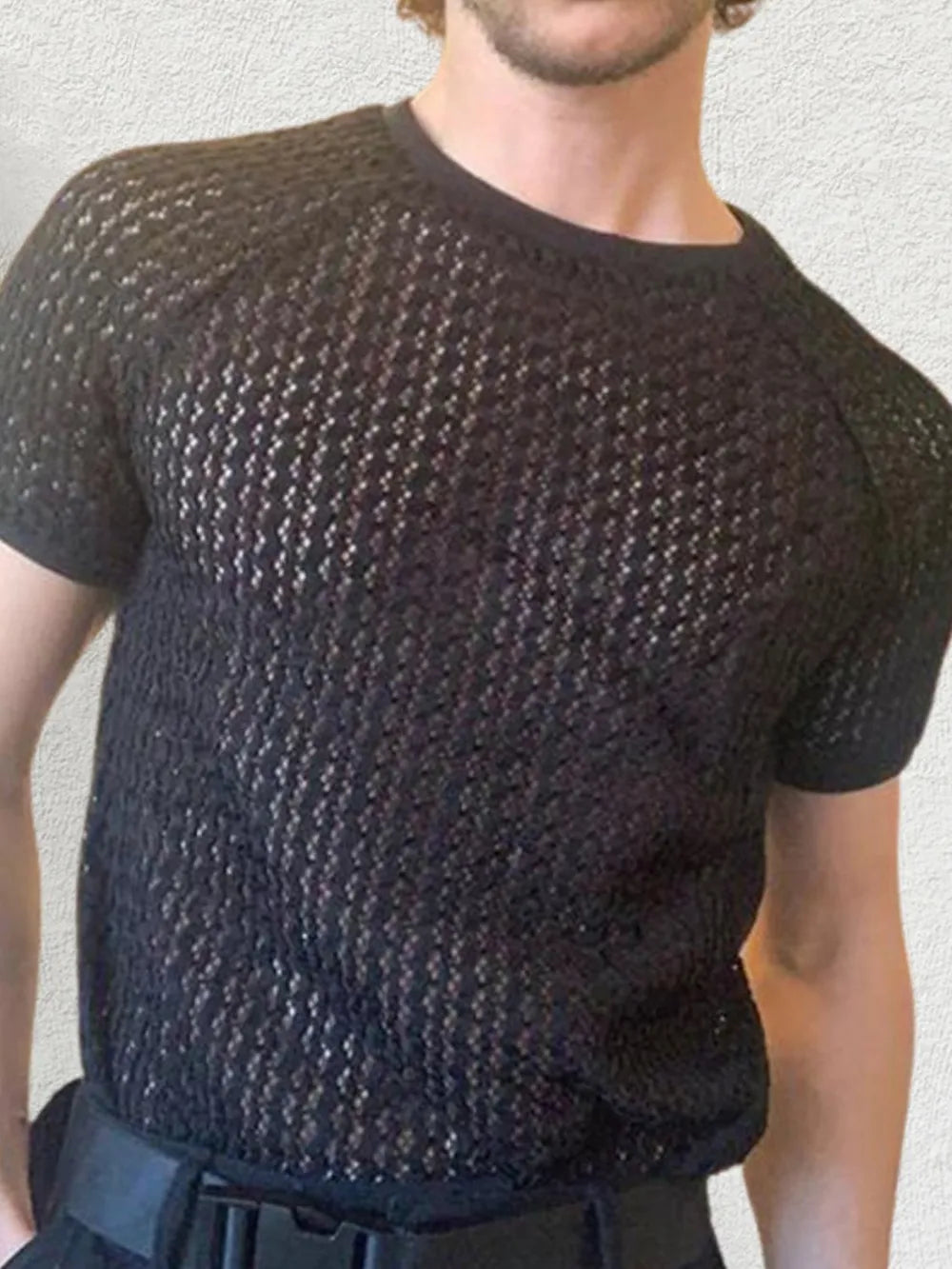 Men's openwork short sleeve t-shirt with round neck, front view

