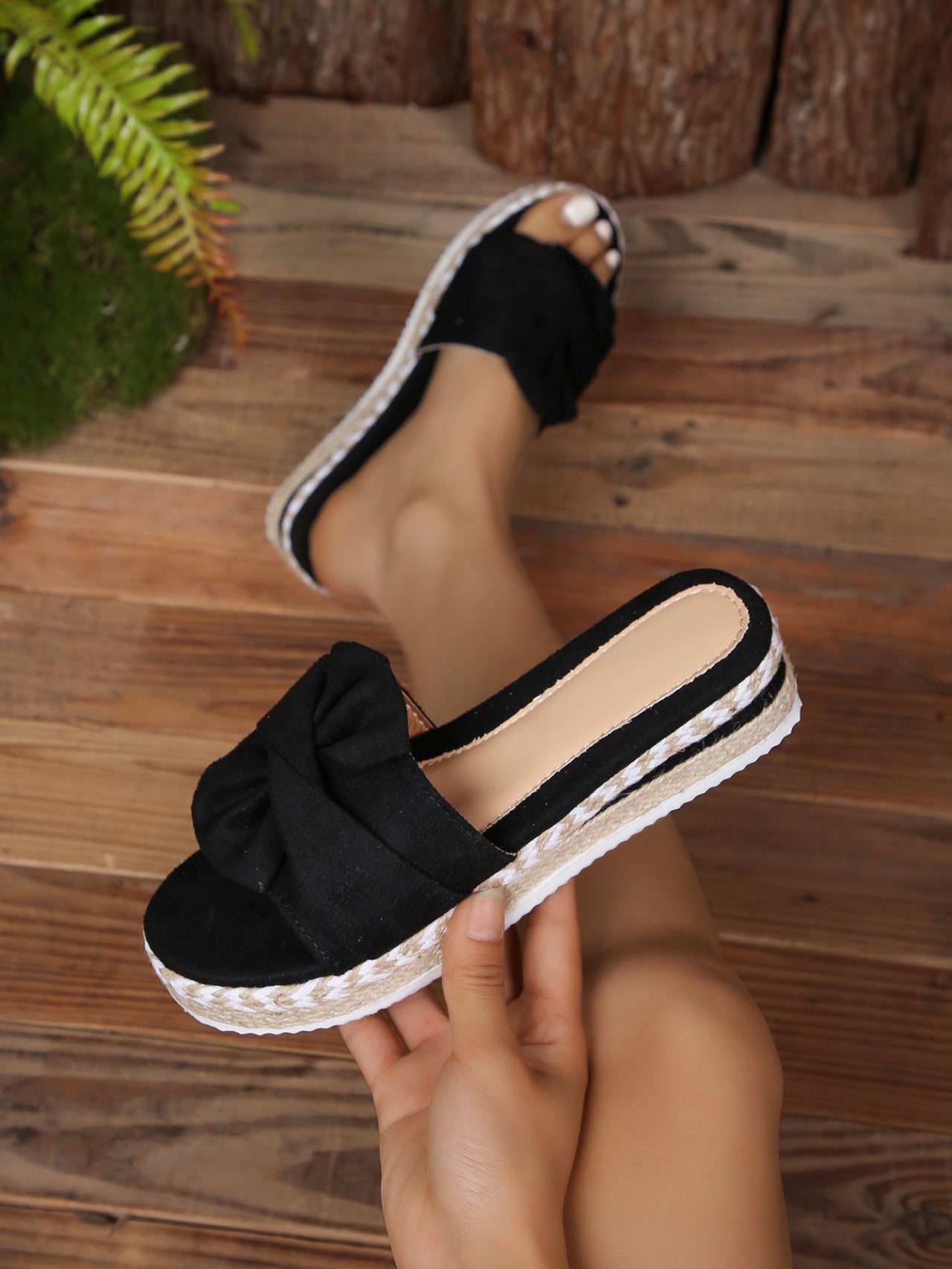 women's slip on sandals Australia