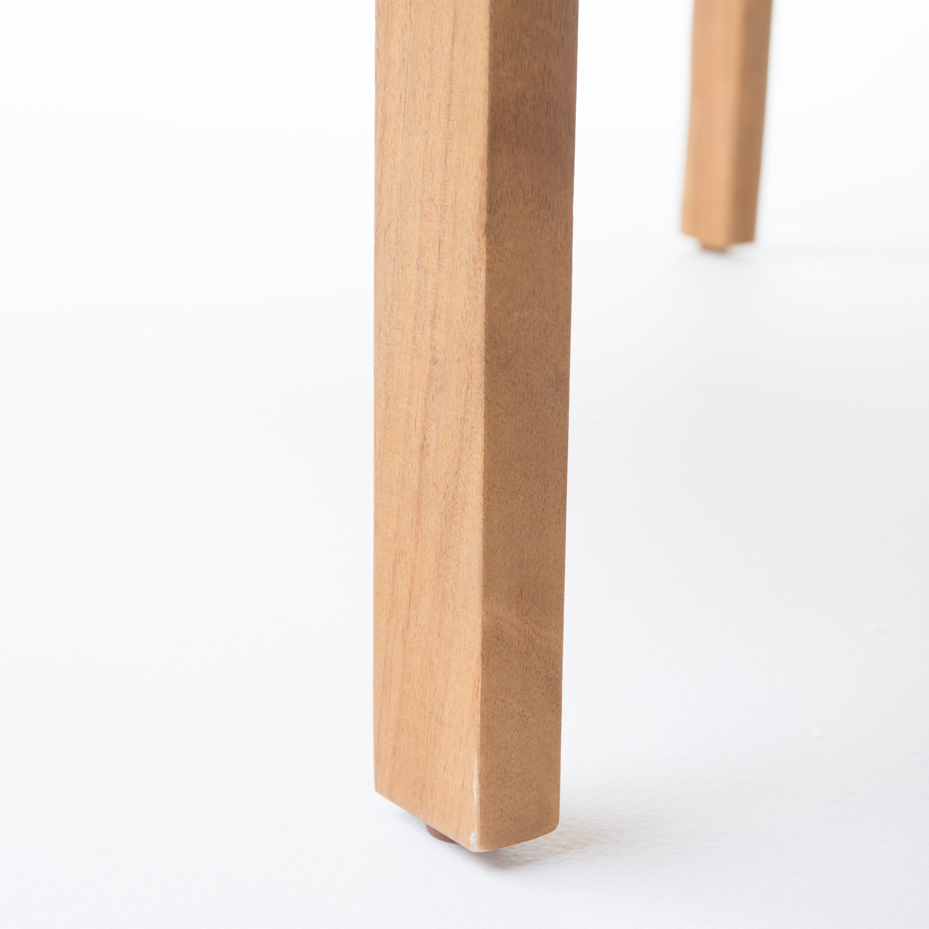 “Akon 4-piece set – coordinated, stylish outfit for versatile everyday wear, includes matching top and bottoms – Hot Deal Warehouse fashion”


