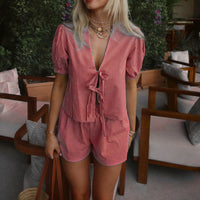 Stay stylish and comfortable with the Women's Plaid Striped Elastic Cuff Casual Fashion Tops & Shorts Suit. Perfect for casual wear, lounging, or outings.

