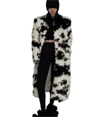 Model wearing the Temperament O-neck lambswool fur coat with contrast color design


