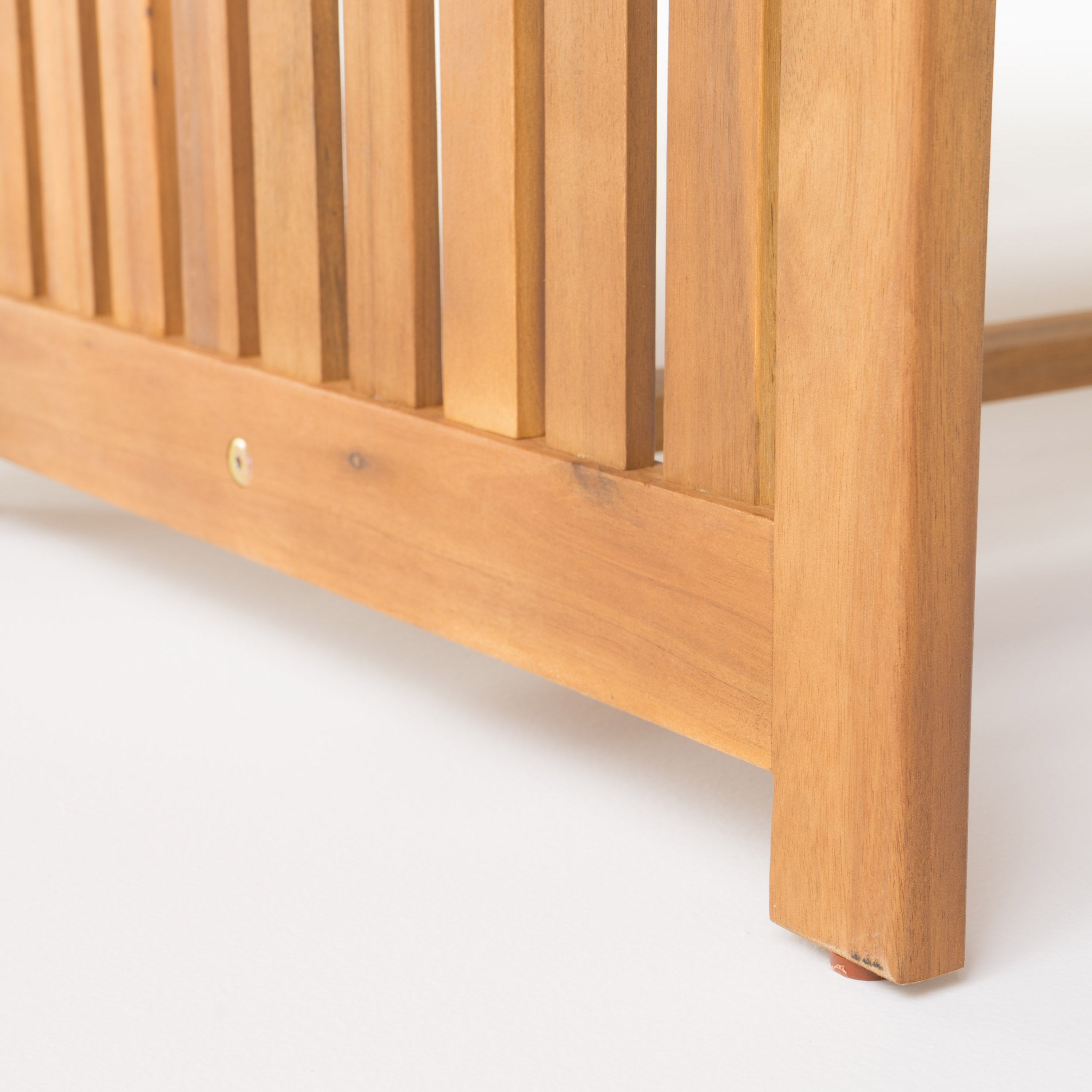 “Akon 4-piece set – coordinated, stylish outfit for versatile everyday wear, includes matching top and bottoms – Hot Deal Warehouse fashion”


