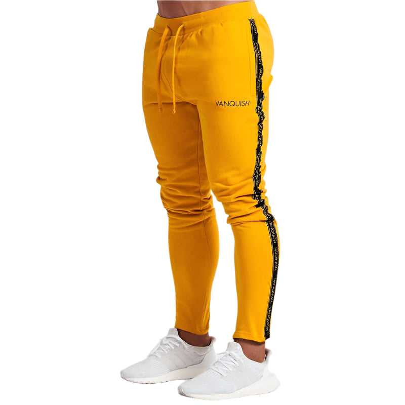 Men’s joggers made from soft, stretchy fabric, featuring an elastic waistband and cuffed ankles, perfect for casual wear or active workouts