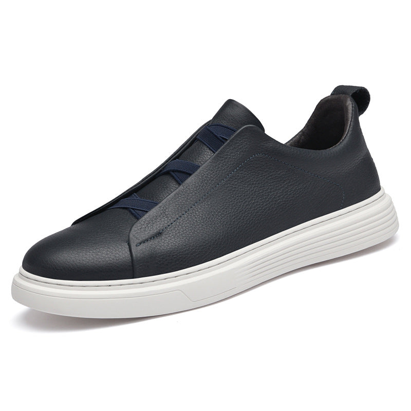Men's low top sports board shoes with layer cowhide material, designed for comfort, breathability, and style in casual wear.









