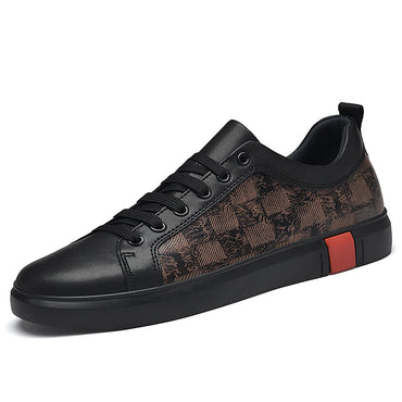 Men's flat cowhide leather casual shoes with a sleek design, ideal for casual and semi-casual occasions.








