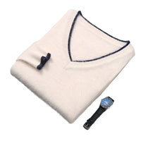 Men’s Pullover V-neck Loose Color Matching Plus Size Thermal Sweater, Comfortable and Stylish for Cold Weather Wear.