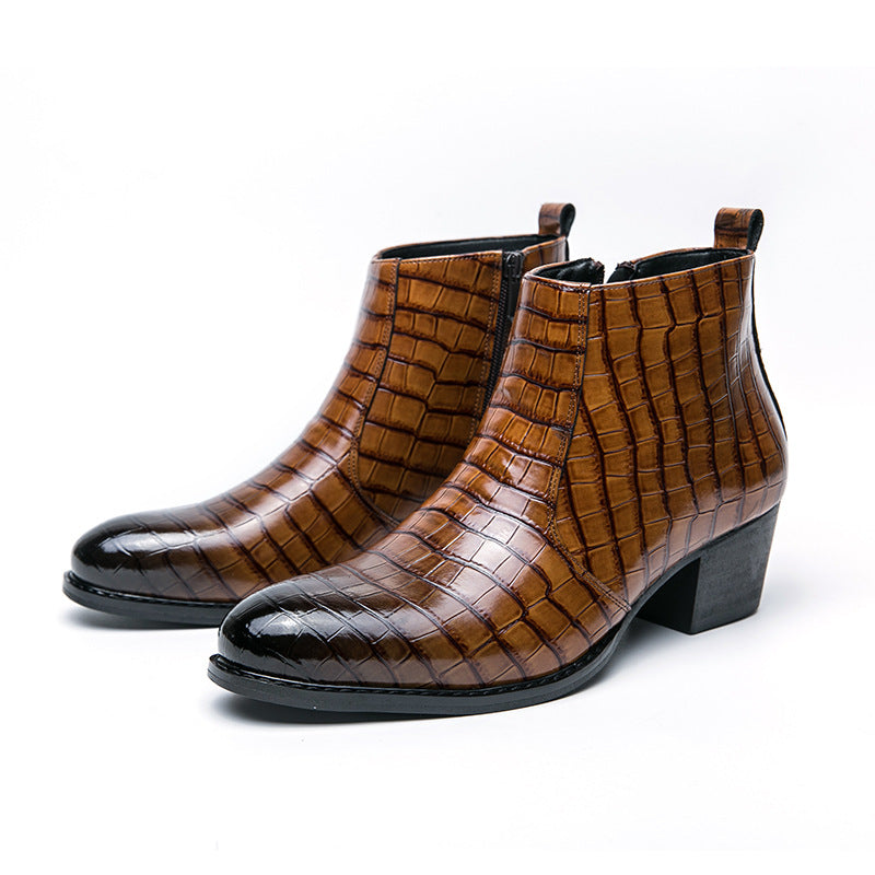 Men’s British-style leather fashion boots with lace-up design and rubber sole.

