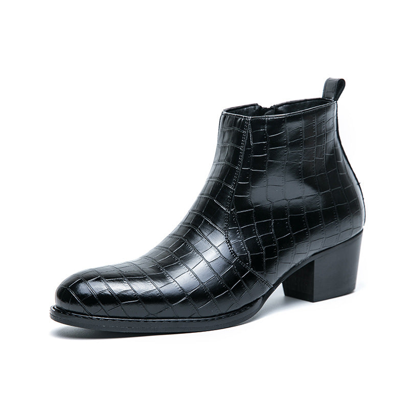 Men’s British-style leather fashion boots with lace-up design and rubber sole.

