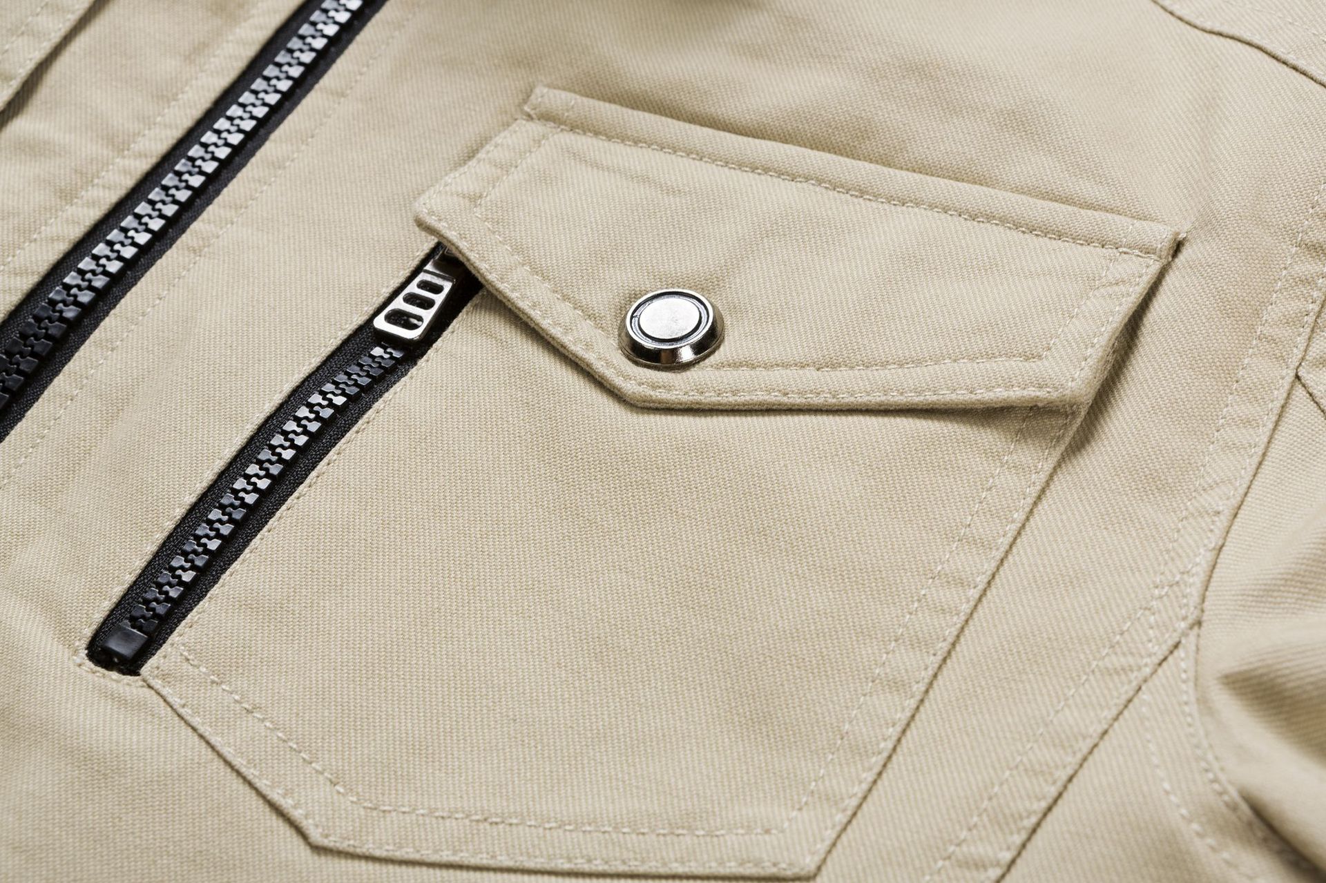 Men's Jacket Fleece-lined Thickened Slim Fit Coat – Warm fleece-lined jacket with a slim-fit design for a stylish and comfortable winter look.








