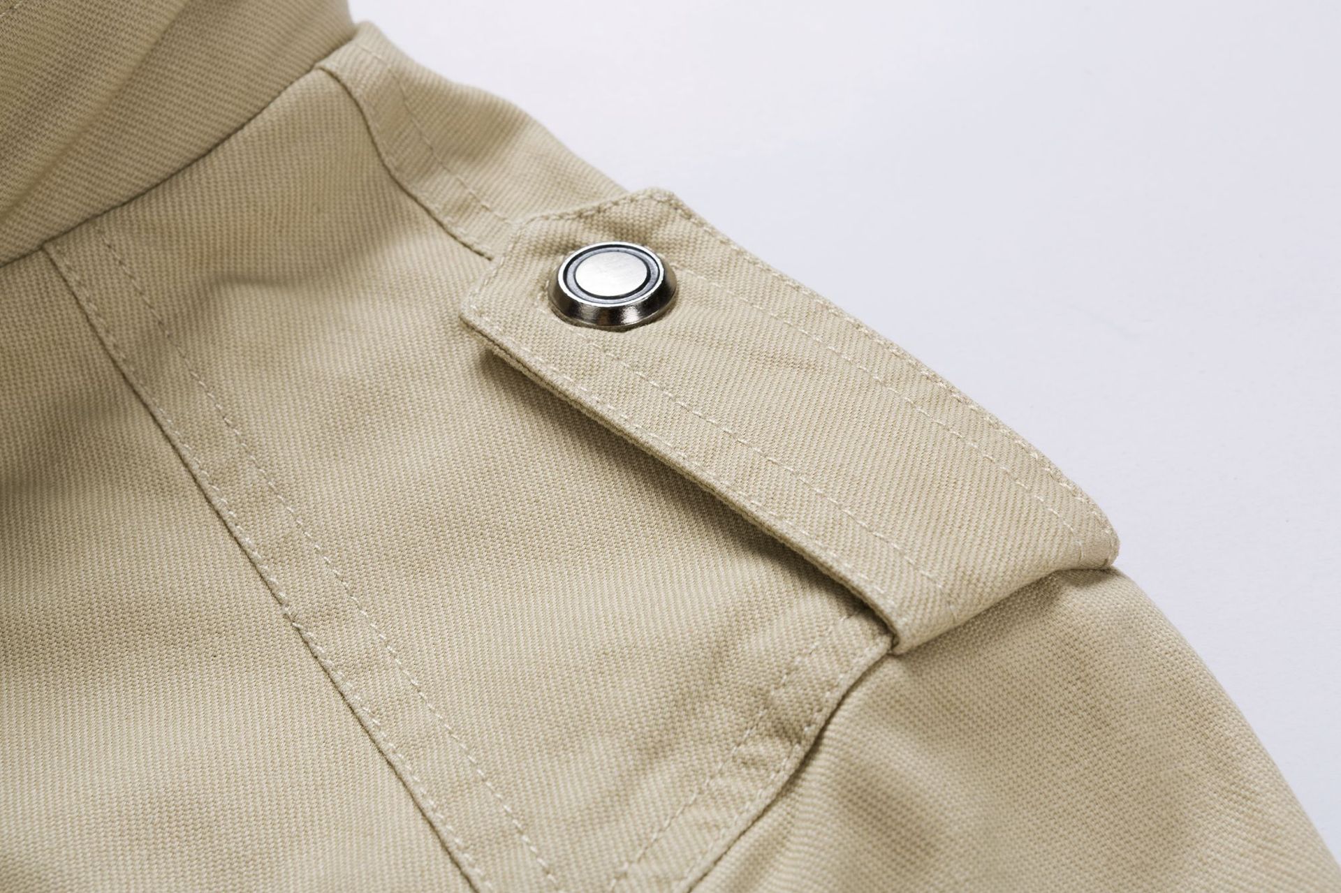 Men's Jacket Fleece-lined Thickened Slim Fit Coat – Warm fleece-lined jacket with a slim-fit design for a stylish and comfortable winter look.








