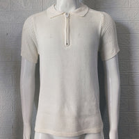 Men’s Slim-Fit Summer Knit Top – Lightweight, breathable, and stylish short-sleeve knit for warm-weather comfort.