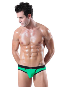 Men’s low waist solid color triangle briefs – breathable cotton comfort and sleek fit


