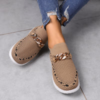 Fashion casual and lightweight women's breathable shoes, offering comfort, breathability, and a versatile design for everyday wear.








